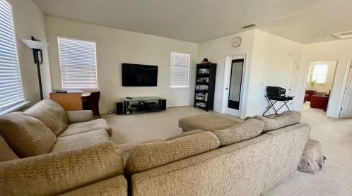 345 Scrub Oak Dr, Lathrop CA  95330-8689 exterior