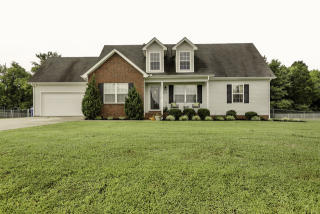 2505 Laredo Ct, Christiana, TN 37037-5122