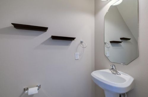 115 Burberry Cir, Conroe TX  77384-5065 exterior