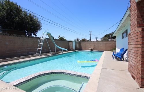 340 Wilshire Ln, Santa Maria CA  93455-2050 exterior