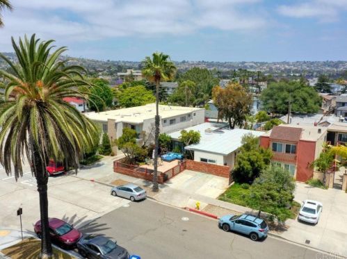 4083 Kendall St, San Diego CA 92109-6505 exterior