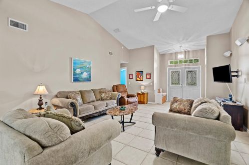 18317 Whitacre Cir, Port Richey FL  34667-5567 exterior