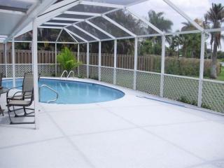 419 Jackson Ave, Lehigh Acres FL  33972-4415 exterior