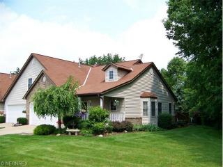 4301 Arlington Dr, Brunswick, OH 44212-4819