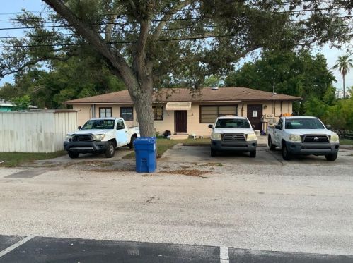 6525 1st Ave, Saint Petersburg, FL 33707-1303