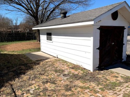 4410 Clawson Rd, Austin TX  78745-1040 exterior