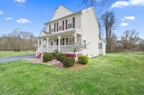 14 Saw Mill Run, Poughquag, NY 12570-5552