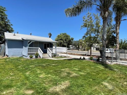 804 Goodman St, Bakersfield, CA 93305-3028