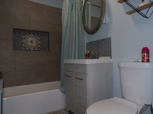 22 Carlisle St, Worcester MA  01602-3324 exterior