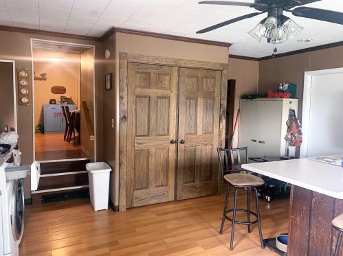 4 Taylor Rd, Mount Vernon, OH 43050-1106