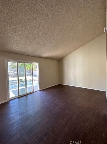 44840 Hanstead Ave, Lancaster CA  93535-2739 exterior