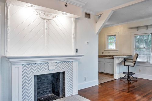 1820 11th St, Saint Petersburg, FL 33704-4138
