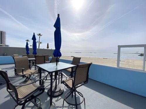 1166 Ocean Blvd, Long Beach, CA 90802-5695