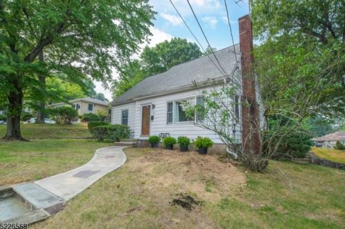 123 Belleview Ave, Kinnelon, NJ 07405-1220
