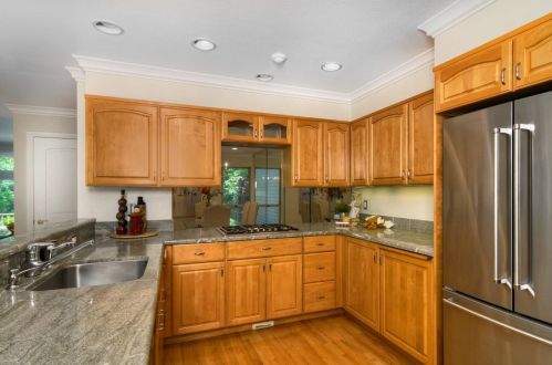 13 Alverno Ct, Redwood City CA  94061-1825 exterior