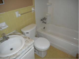 3386 Barbwood Dr, Memphis TN  38118-5112 exterior