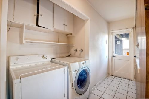 2980 Nichols St, San Diego CA  92106-3425 exterior