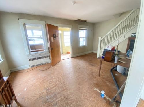 221 Linwood Pl, Industrial Hillside, NJ 07205-2703