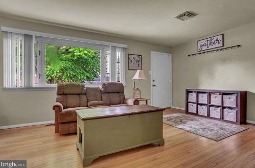 541 Old Orchard Ln, Camp Hill PA  17011-1829 exterior