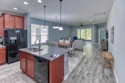 1042 Harbor Ridge Dr, Kissimmee FL  34759-6208 exterior