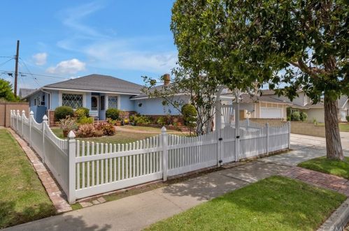 5325 Carmelynn St, Torrance, CA 90503-1205
