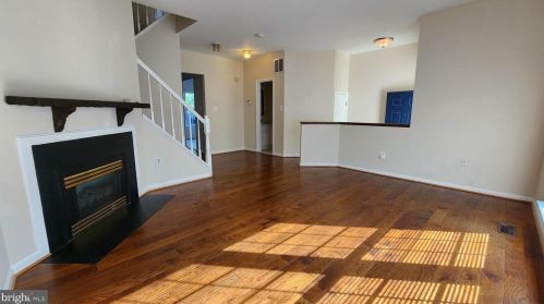 3264 Gina Pl, Woodbridge VA  22193-5926 exterior