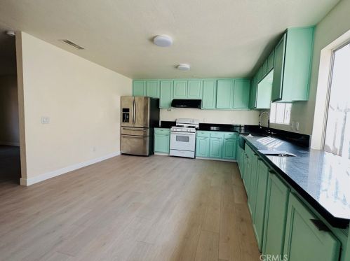 2080 Oris St, Compton, CA 90222-3522