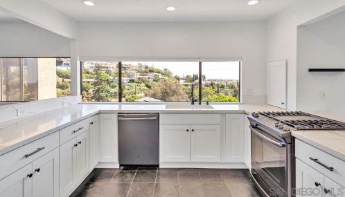 7949 Pasadena Ave, La Mesa CA  91941-7878 exterior