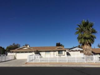 16836 Hidden Creek Dr, Victorville, CA 92395-9069