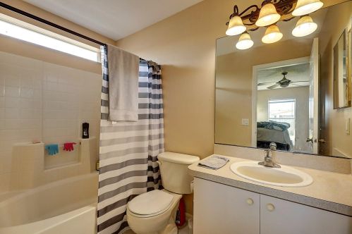 421 Oleander Ave, Fort Pierce FL  34952-1343 exterior