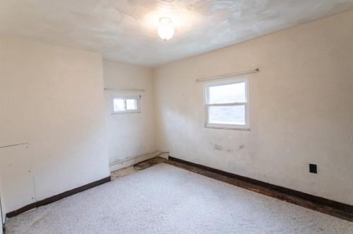 150 Lincoln Ave, Whitaker PA  15120-2330 exterior