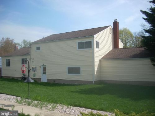 269 Hickory Rd, Yardley, PA 19067-3408
