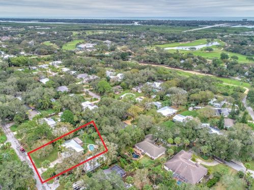 2666 10th Ave, Vero Beach FL  32960-5052 exterior