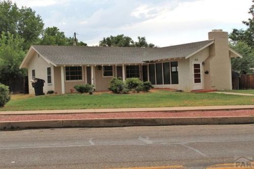 915 Main St, Rocky Ford, CO 81067-2111