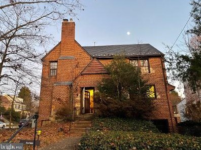 4217 46th St, Washington, DC 20016-2455