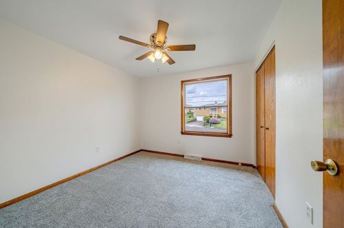 212 Halsey Dr, Mckeesport PA  15132-7510 exterior
