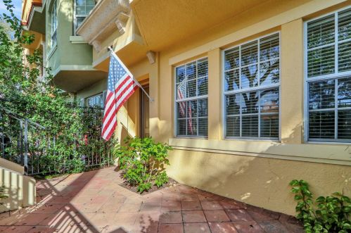 11858 Valencia Gardens Ave, West Palm Beach, FL 33410-2933