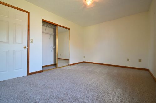 1468 Afton Dr, Florence KY  41042-8510 exterior