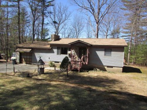 160 Doe Dr, Dingmans Ferry, PA 18328