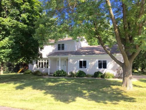 302 State St, Freeborn, MN 56032-5001
