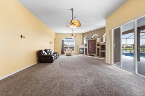 6056 Lake Melrose Dr, Orlando FL  32829-7691 exterior