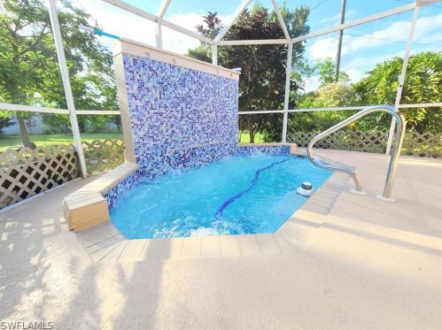 113 Robert Ave, Lehigh Acres FL  33936-1619 exterior