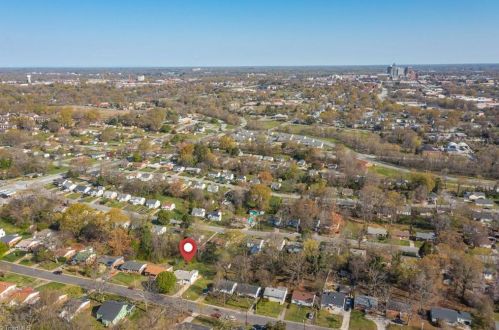 300 Erwin St, Greensboro NC 27406-2834 exterior