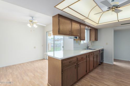 10522 Saratoga Cir, Sun City AZ 85351-2113 exterior