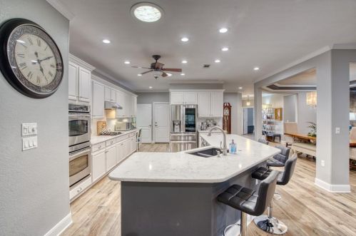 500 Dove Holw Trl, Georgetown TX 78633-5066 exterior