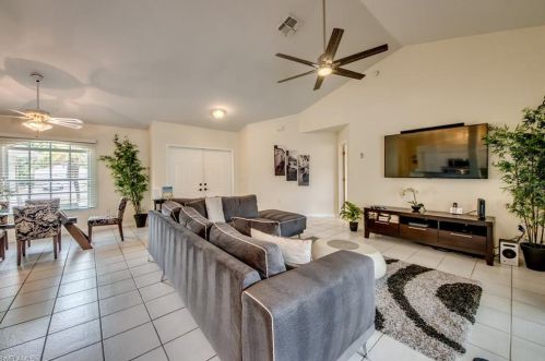 4136 7th Ave, Cape Coral, FL 33914-5888