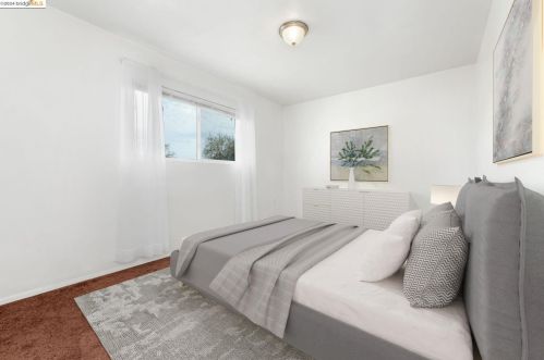 1636 99 Ave, Oakland CA  94605-4814 exterior