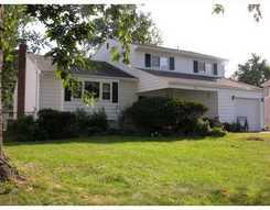 306 Harris Ave, Middlesex NJ  08846-1908 exterior