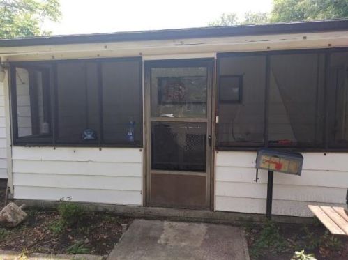 1517 4th Ave, Texas City, TX 77590-7335