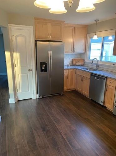 415 Dell St, Covington KY  41018-2126 exterior